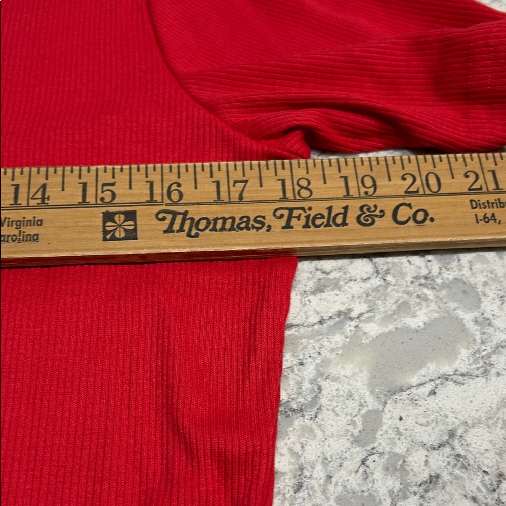 Vintage Company Collection Collection Bold Ribbed Red Top - Picture 9 of 11